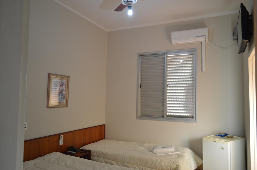 Hotel Chantilly Presidente Prudente Rum bild